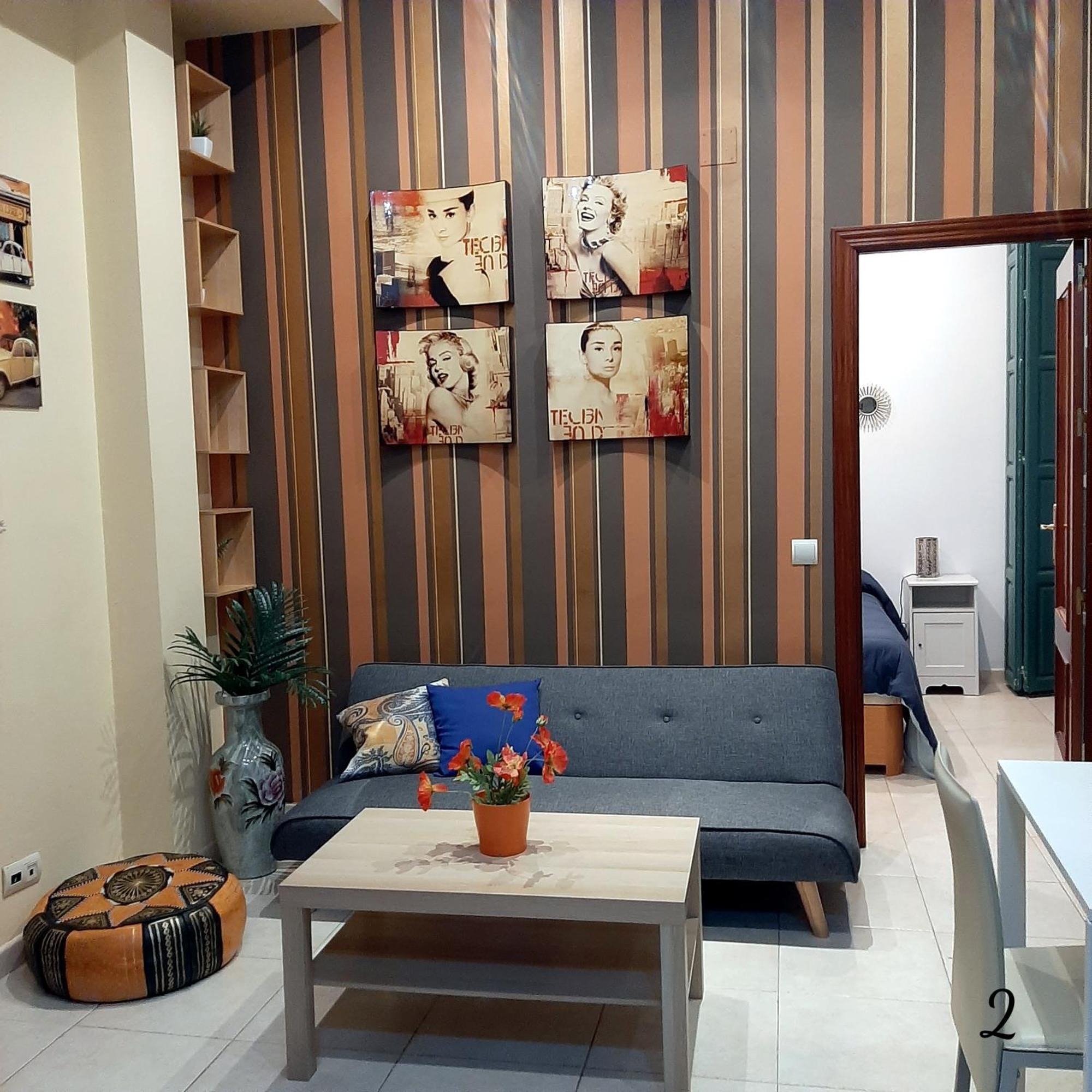 Apartamento Mon Cheri Malaga Exterior photo