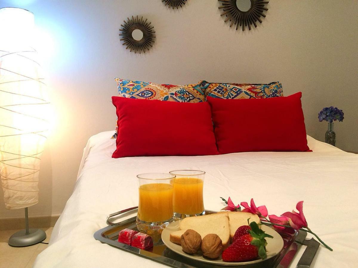 Apartamento Mon Cheri Malaga Exterior photo