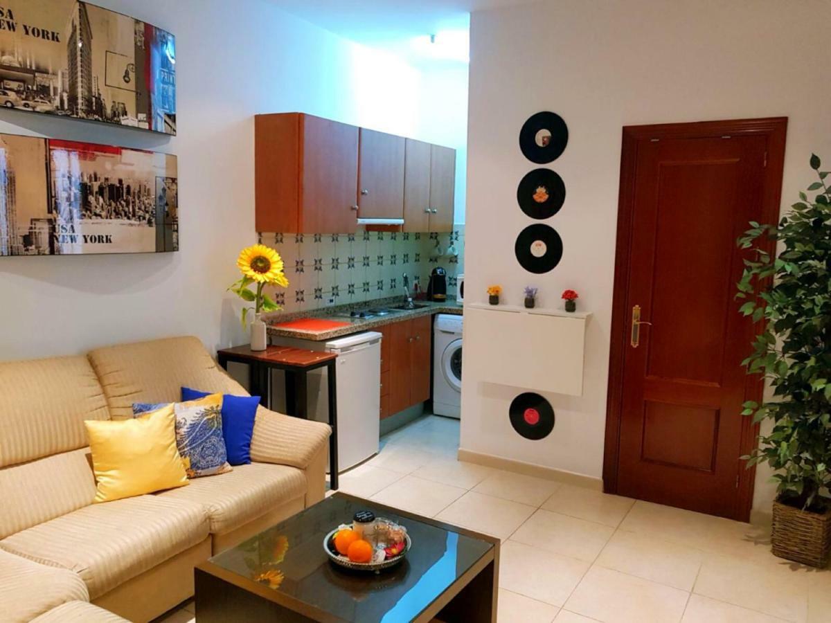 Apartamento Mon Cheri Malaga Exterior photo